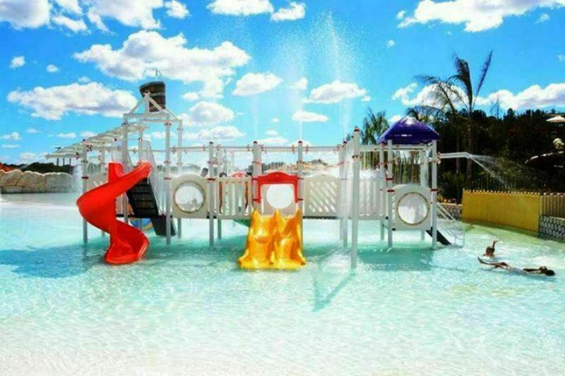 Appartement Lacqua Di Roma Com Piscina De Ondas Junior à Caldas Novas Extérieur photo