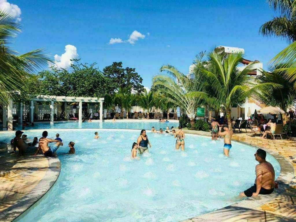 Appartement Lacqua Di Roma Com Piscina De Ondas Junior à Caldas Novas Extérieur photo